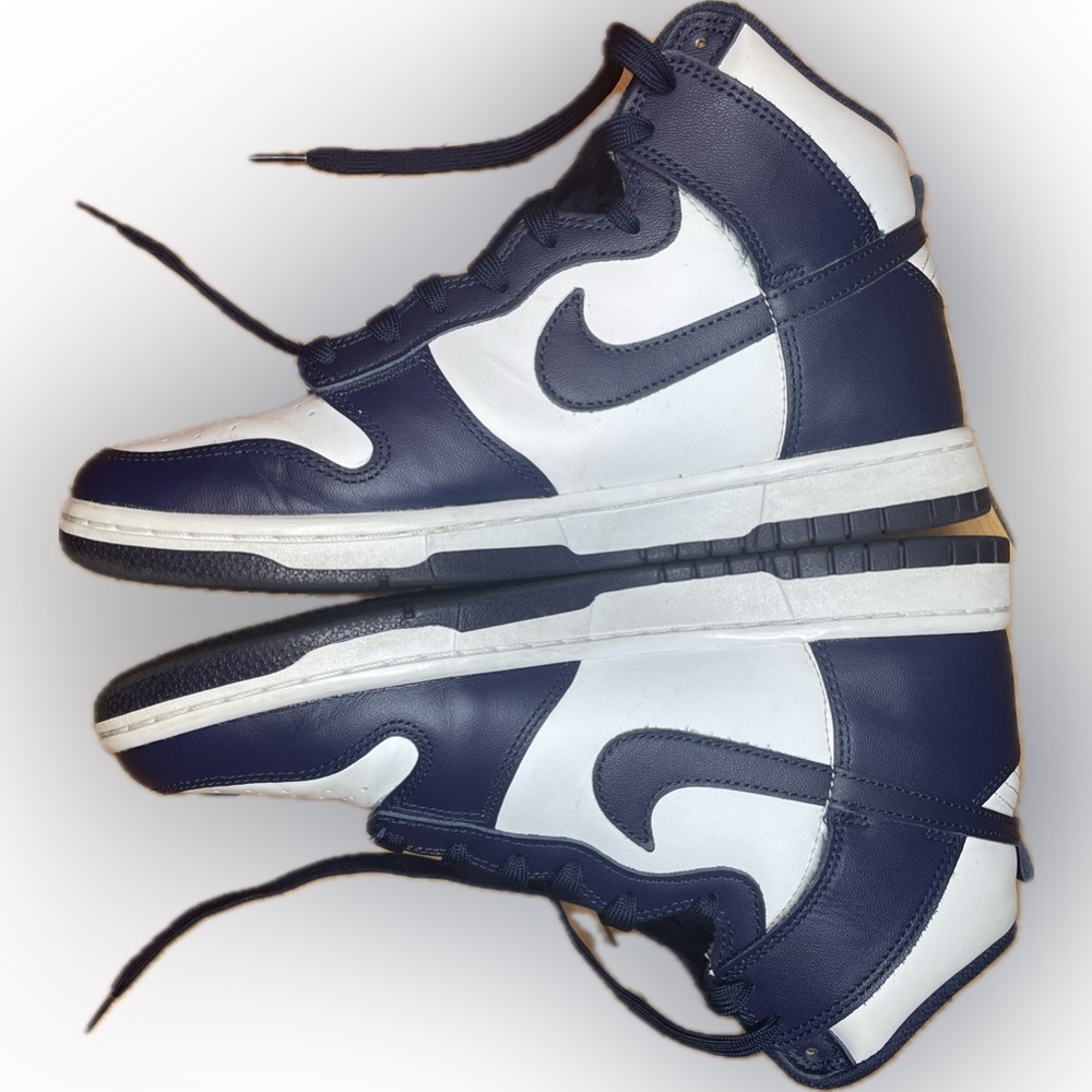 Nike Men’s High Top Sneakers Navy and White